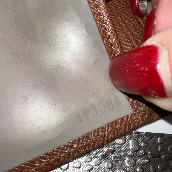 Louis Vuitton Porte 2 Cartes Vertical Brown Taiga Leather Card Case Holder - Picture 5 of 8